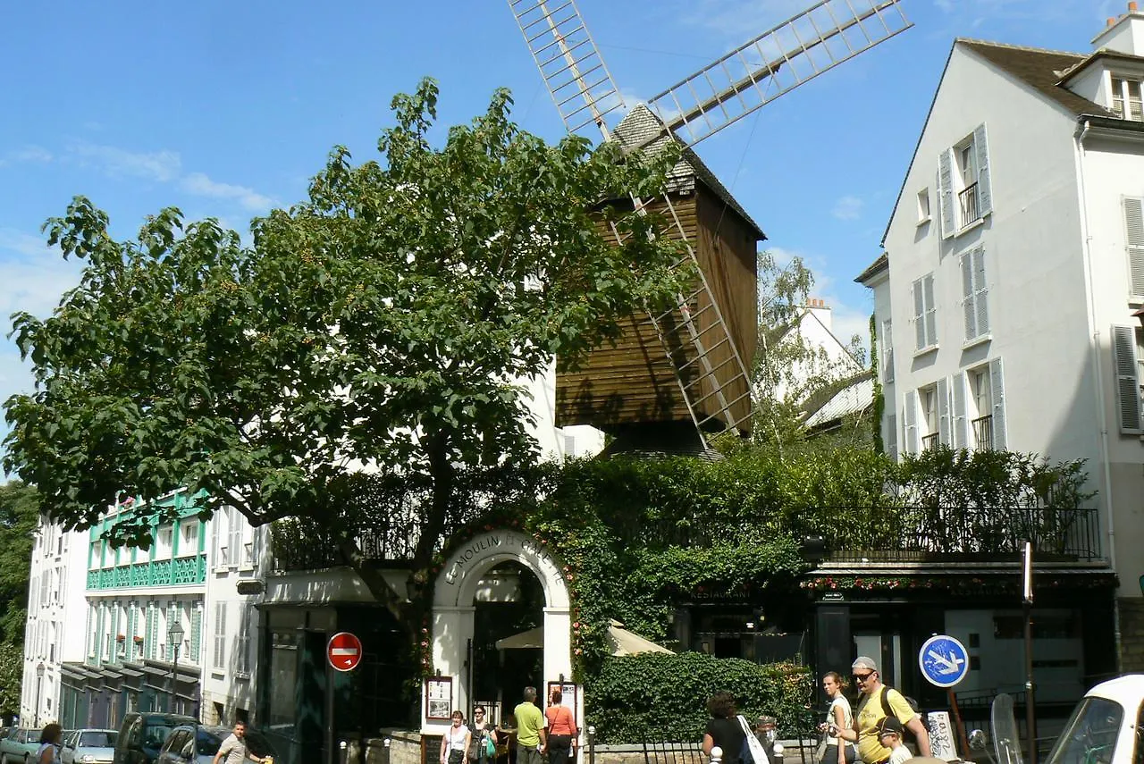 Abbesses Montmartre Apartment Paris France