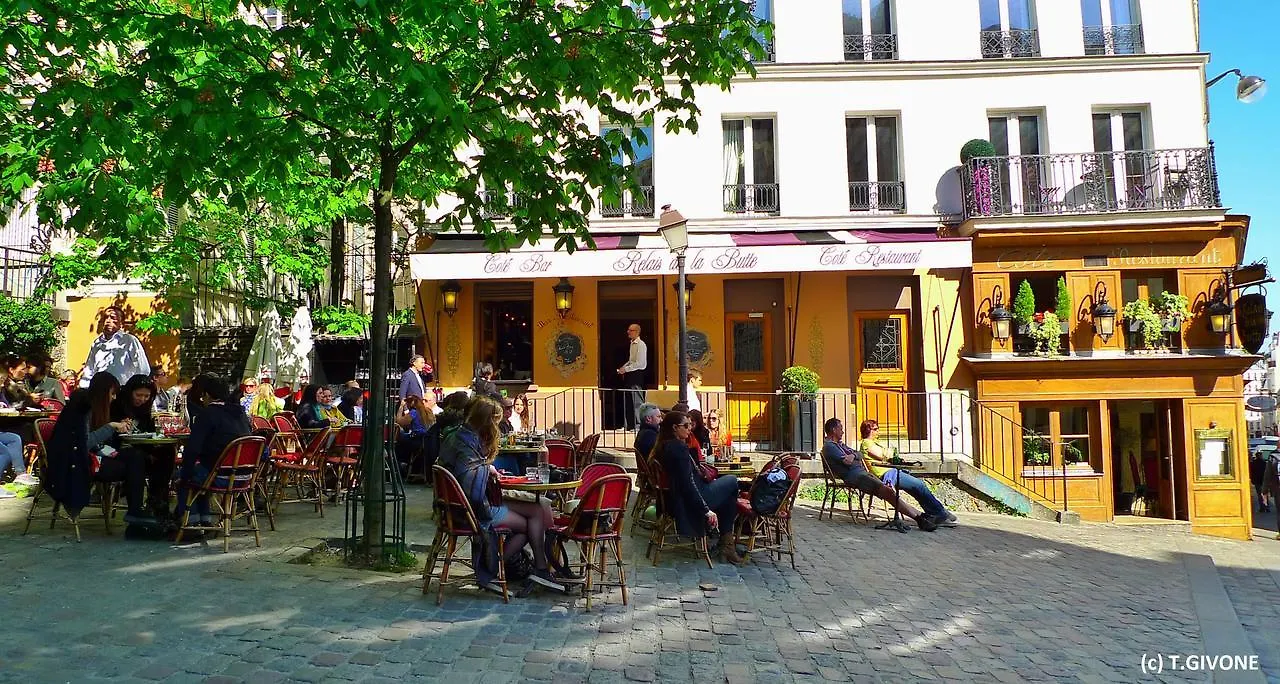 Abbesses Montmartre Apartment Paris