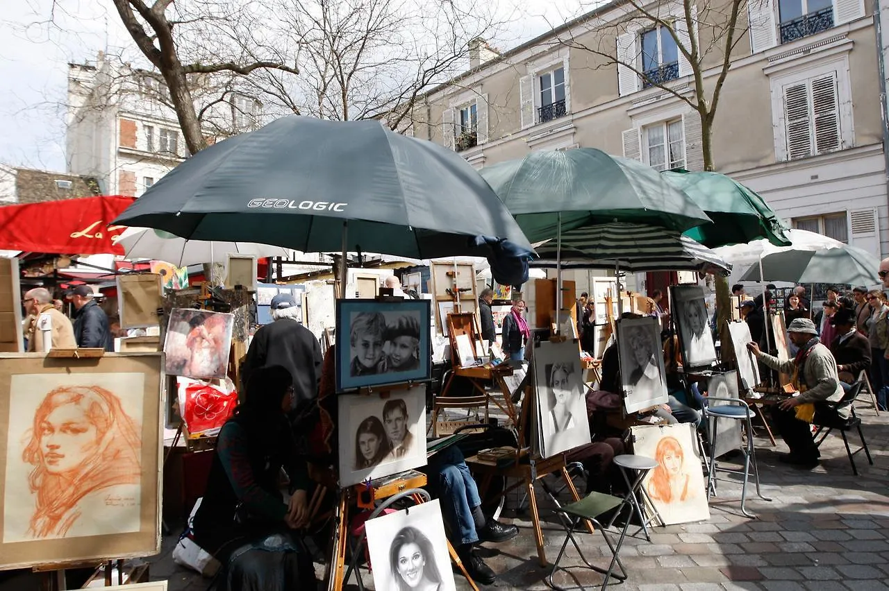 Abbesses Montmartre Apartment Paris